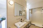 7_hotel_flora_batava_badkamer-superior